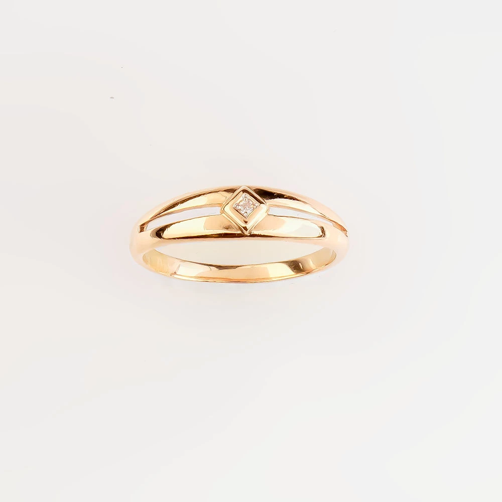 Кольцо с фианитом из красного золота 585 пробы