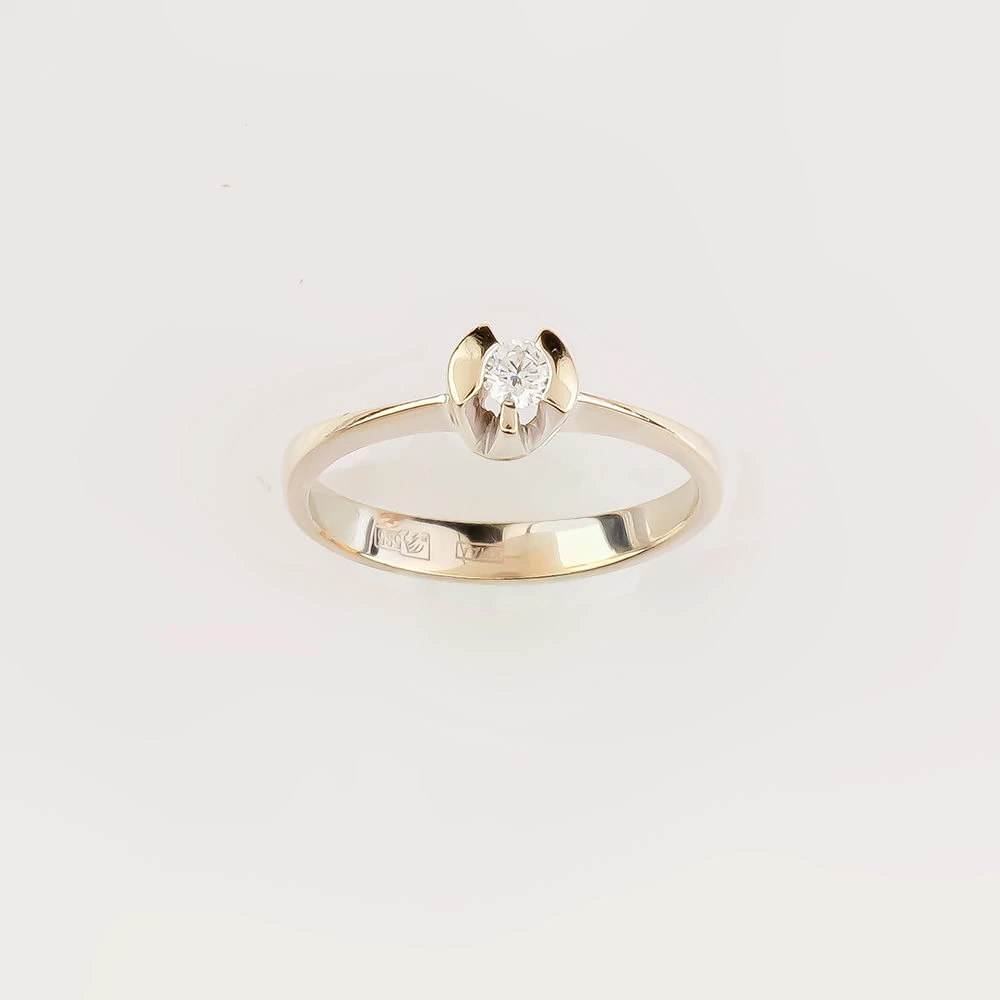 Кольцо с бриллиантом из белого золота 585 пробы