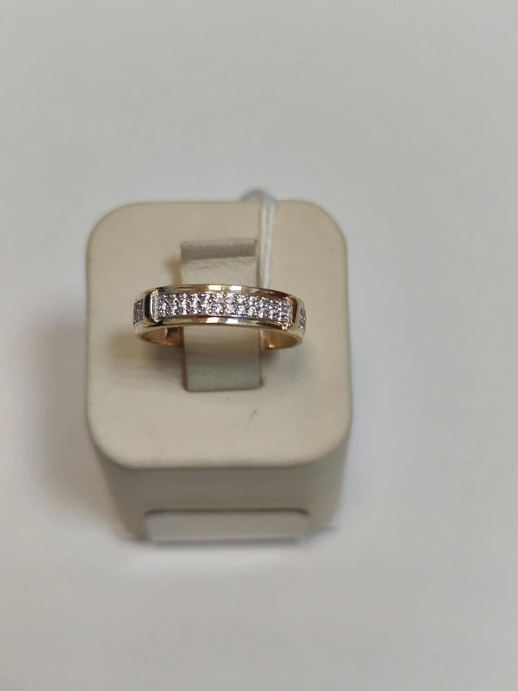 Кольцо с фианитом из красного золота 585 пробы