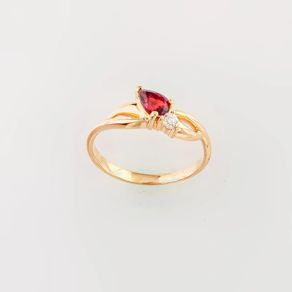 Кольцо с гранатом из красного золота 585 пробы