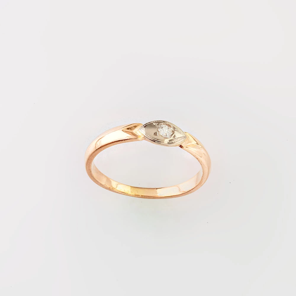 Кольцо с фианитом из красного золота 585 пробы