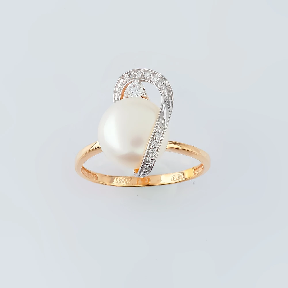 Кольцо с культивированным жемчугом из красного золота 585 пробы