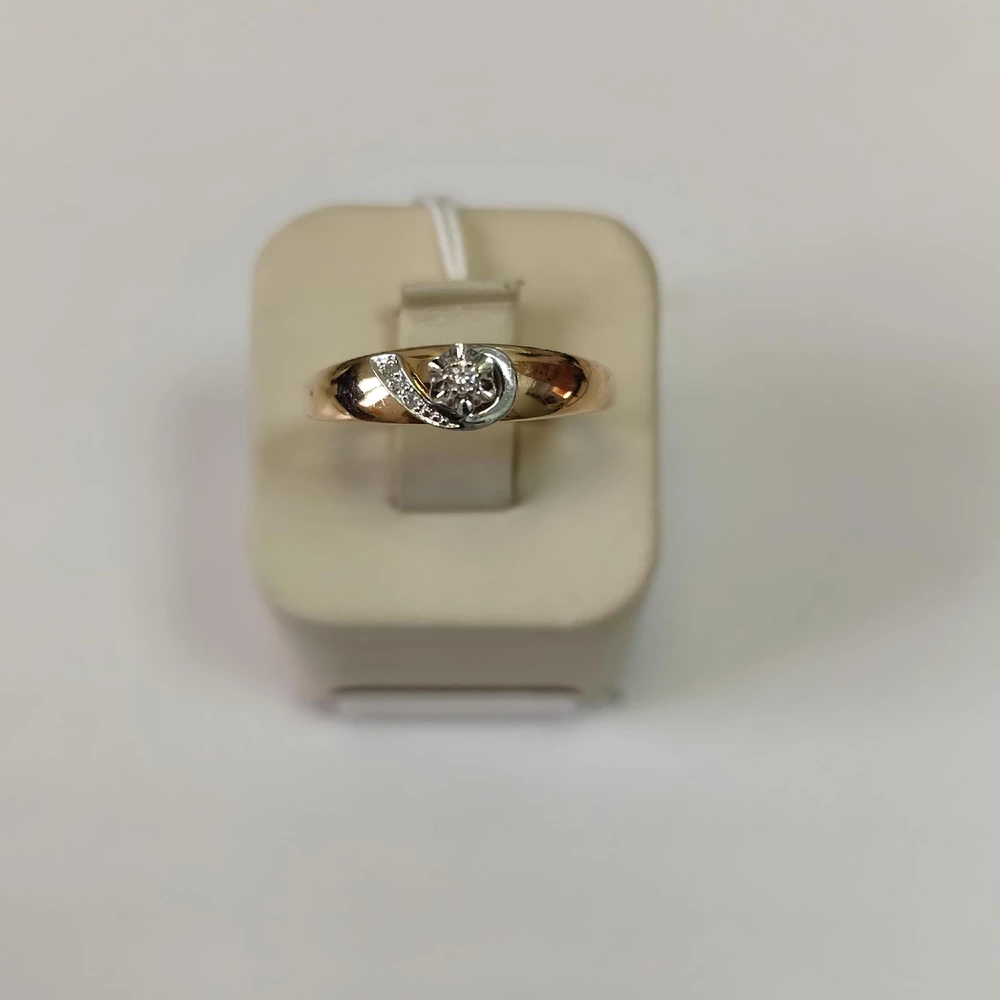 Кольцо с бриллиантом из красного золота 585 пробы