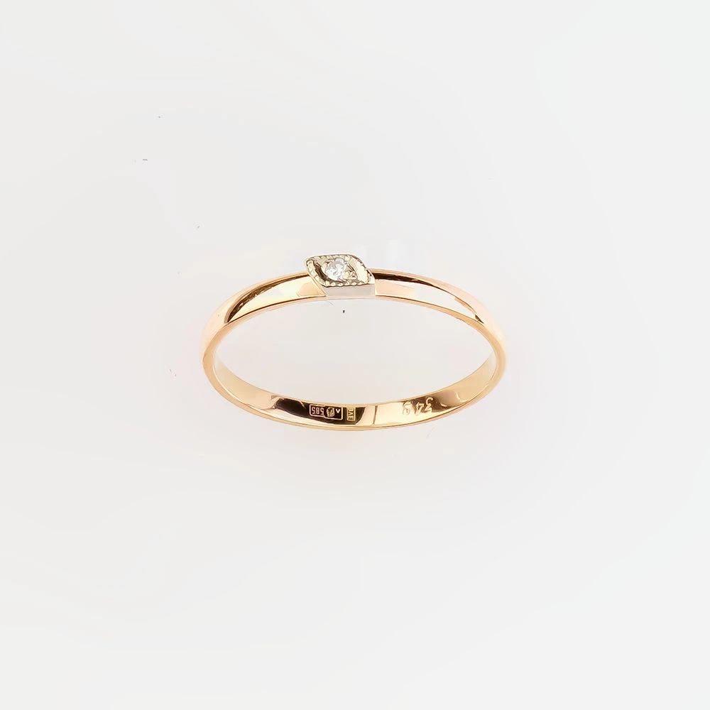 Кольцо обручальное с бриллиантом из красного золота 585 пробы