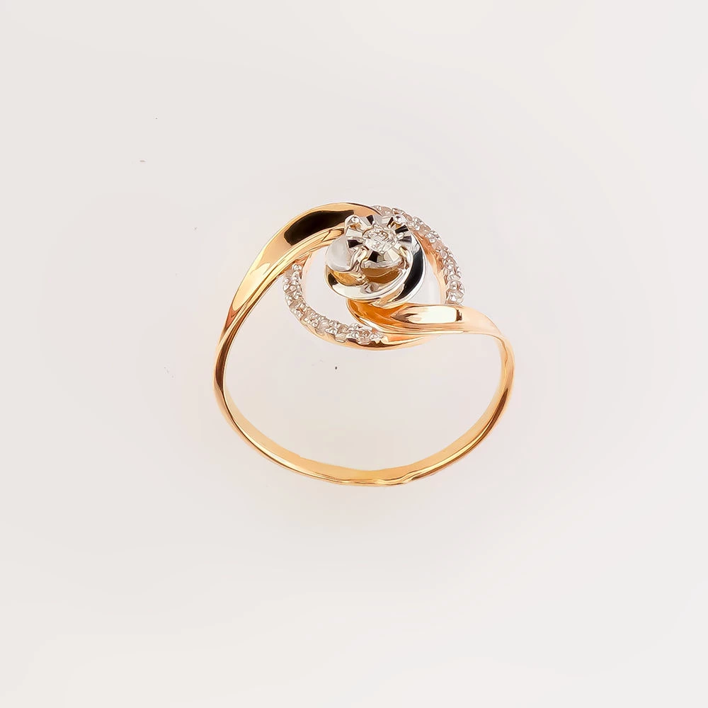 Кольцо с бриллиантом из красного золота 585 пробы