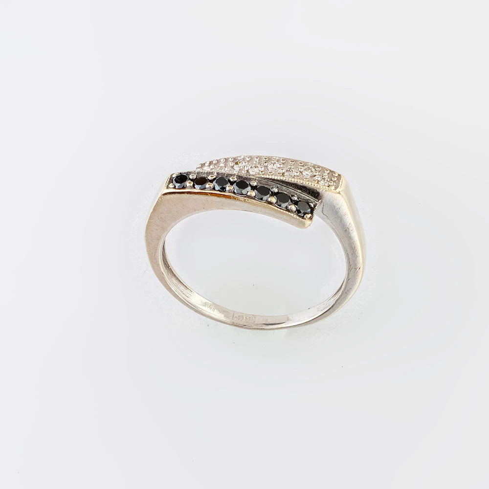 Кольцо с бриллиантом из белого золота 585 пробы