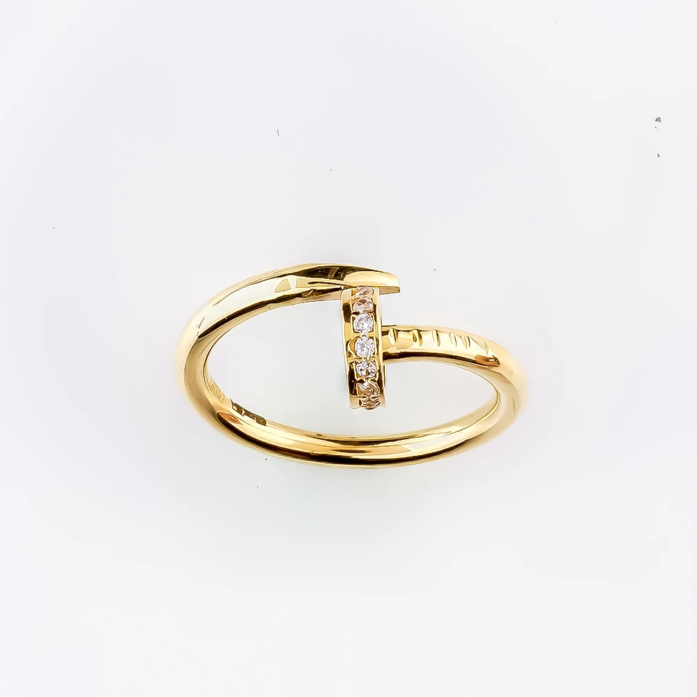 Кольцо с фианитом из желтого золота 585 пробы