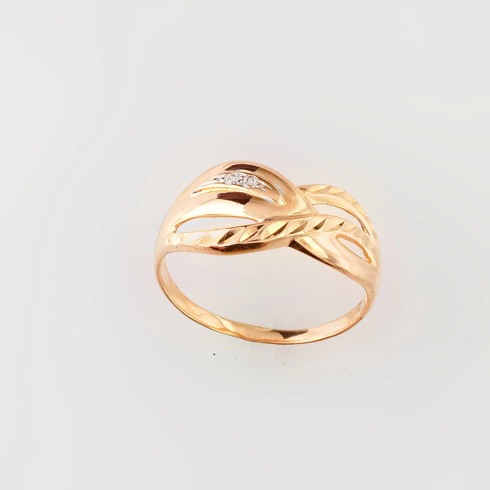 Кольцо с фианитом из красного золота 585 пробы