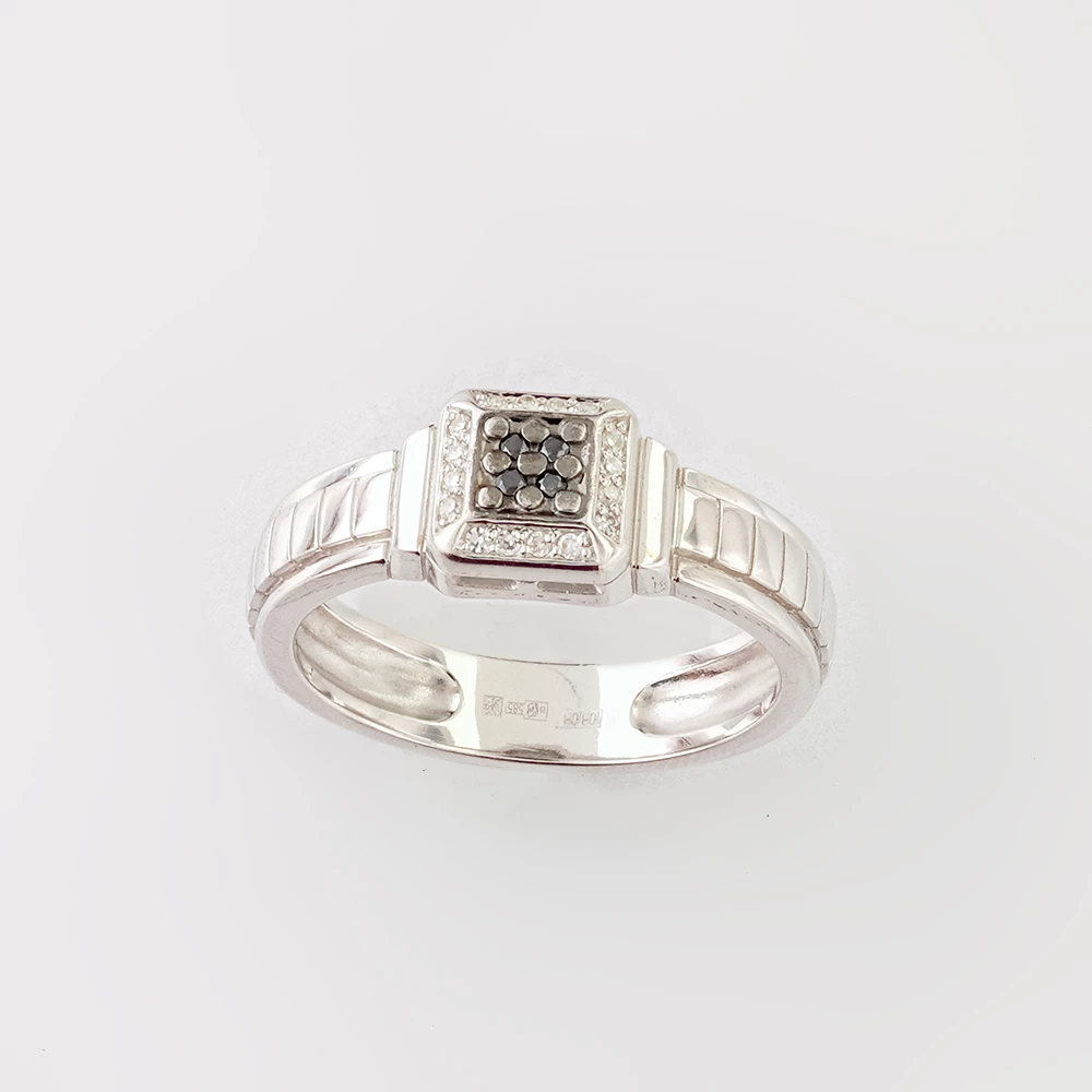 Кольцо с бриллиантом из белого золота 585 пробы Кольцо с бриллиантом из белого золота 585 пробы