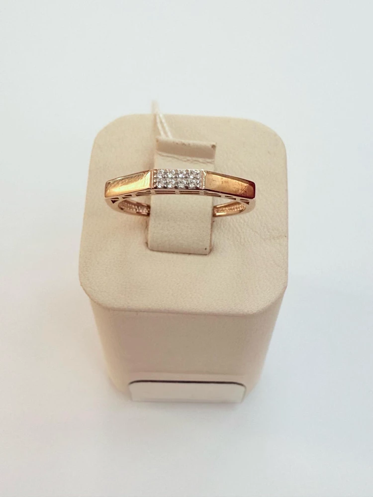 Кольцо с фианитом из красного золота 375 пробы