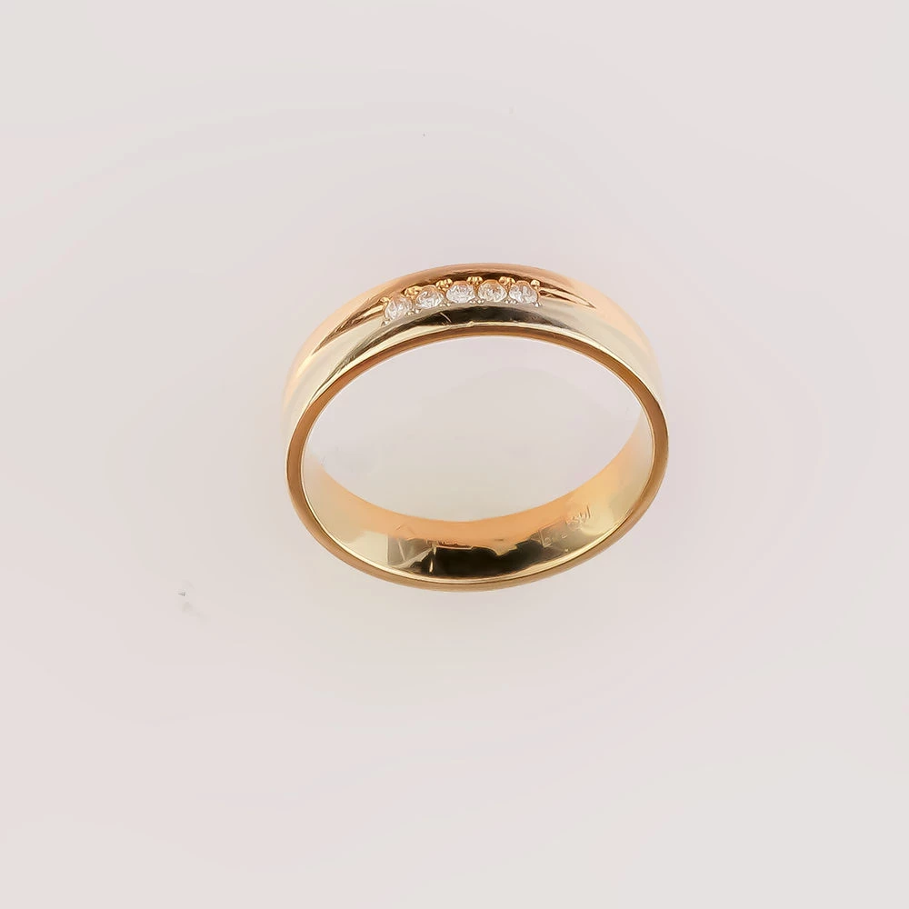 Кольцо с бриллиантом из красного золота 585 пробы