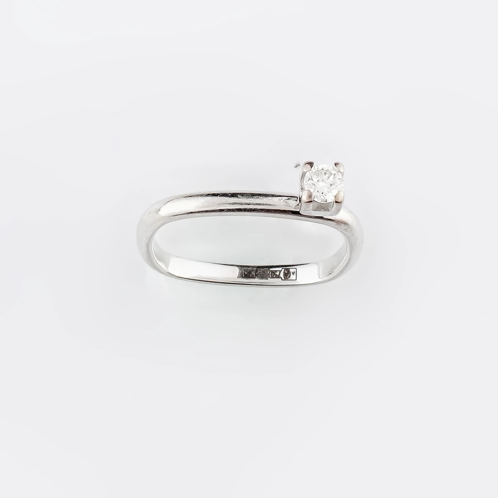 Кольцо с бриллиантом из белого золота 750 пробы