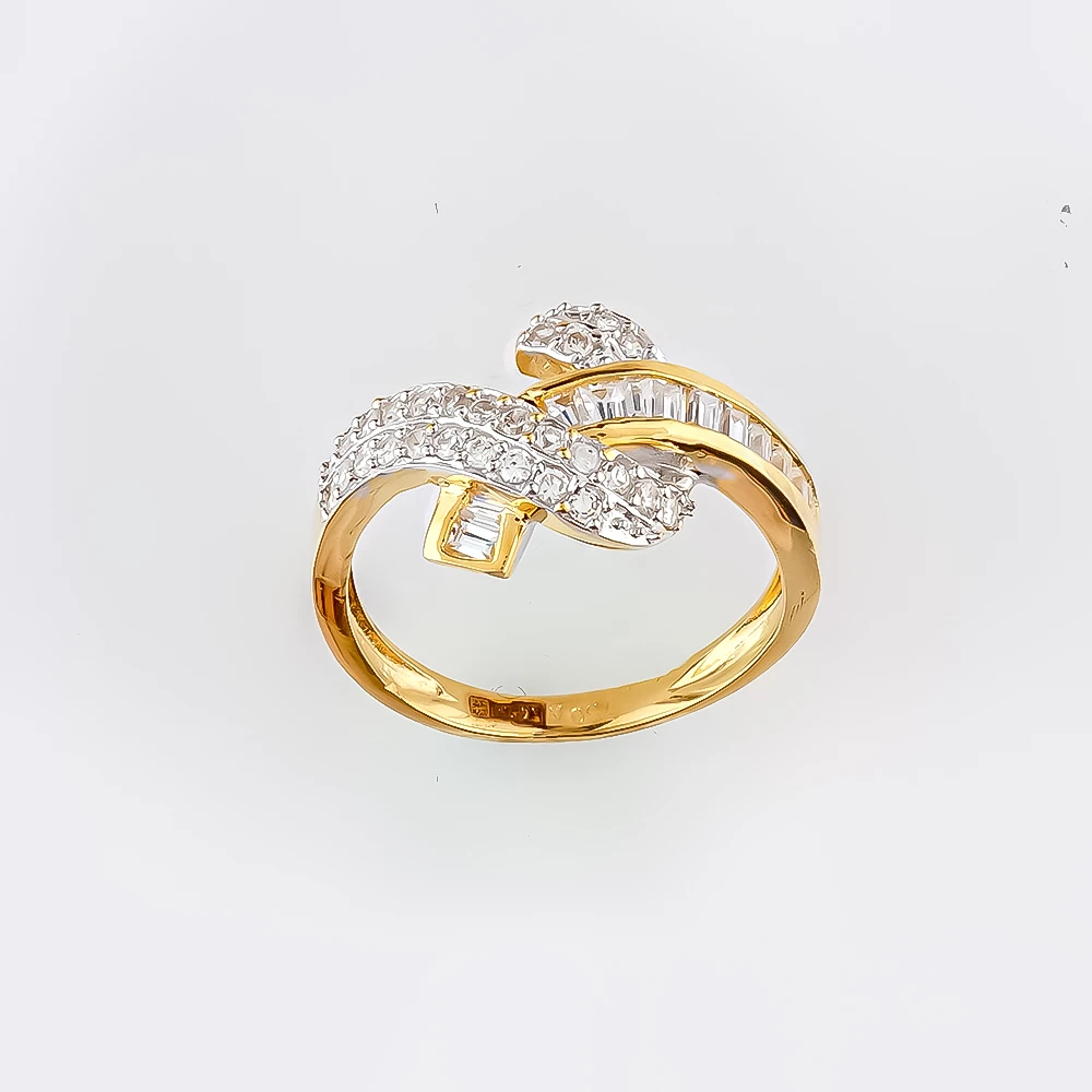 Кольцо с фианитом из желтого золота 750 пробы