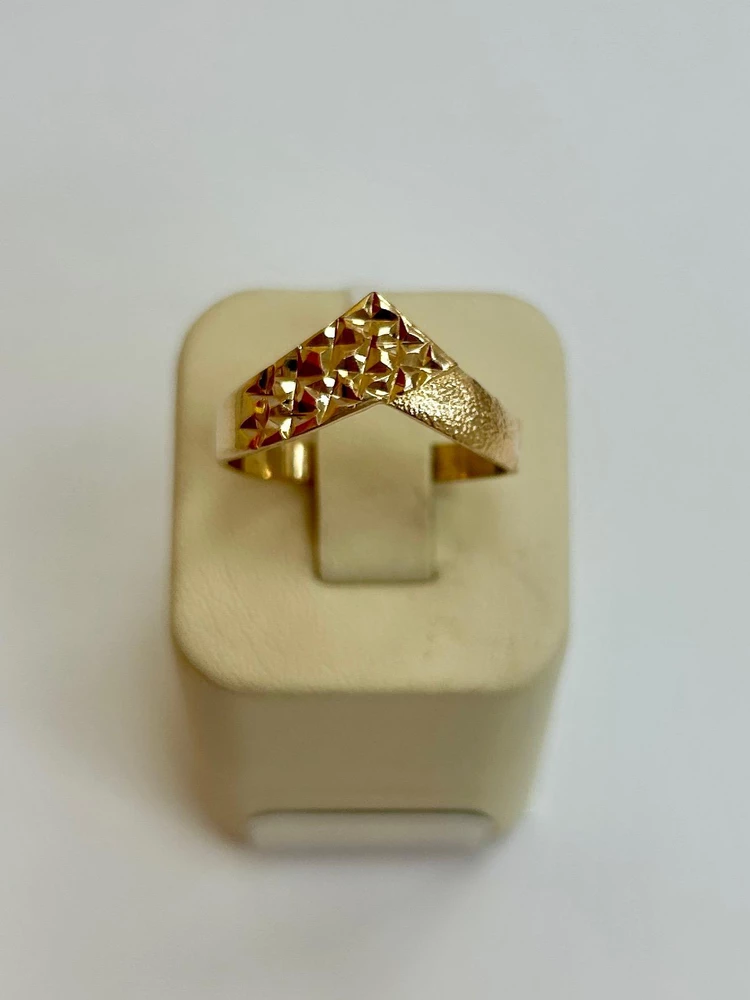 Кольцо из красного золота 585 пробы