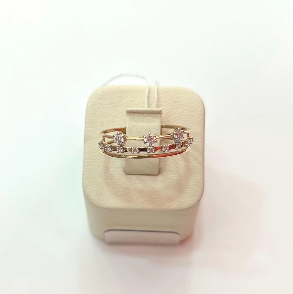 Кольцо с фианитом из красного золота 585 пробы Кольцо с фианитом из красного золота 585 пробы