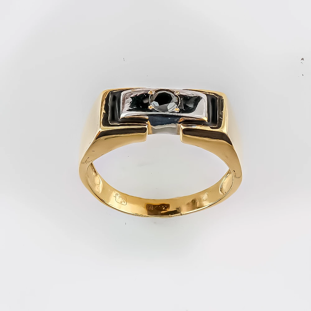 Кольцо с ониксом из желтого золота 585 пробы