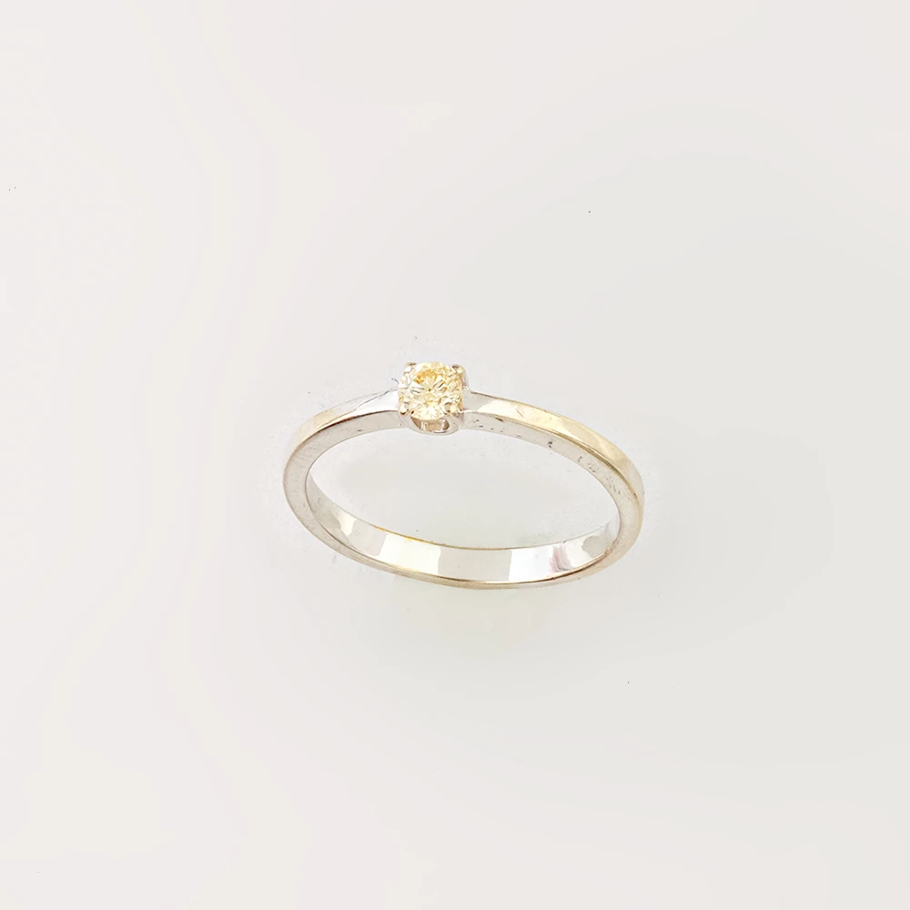 Кольцо с бриллиантом из белого золота 585 пробы