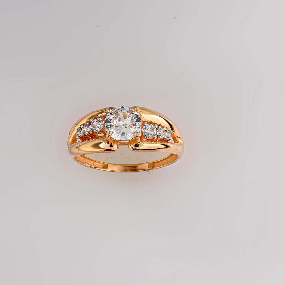 Кольцо с фианитом из красного золота 585 пробы