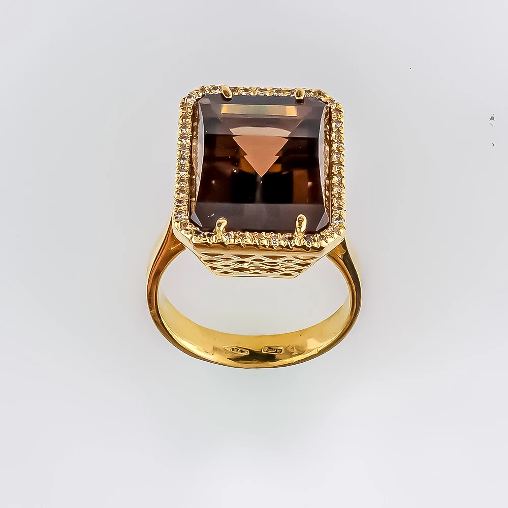 Кольцо с раух-топазом из желтого золота 750 пробы