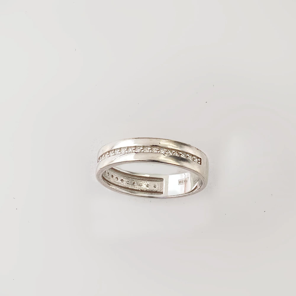 Кольцо с бриллиантом из белого золота 585 пробы Кольцо с бриллиантом из белого золота 585 пробы