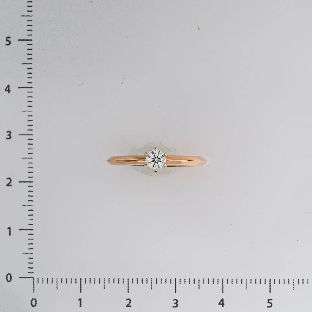 Кольцо с бриллиантом из красного золота 585 пробы