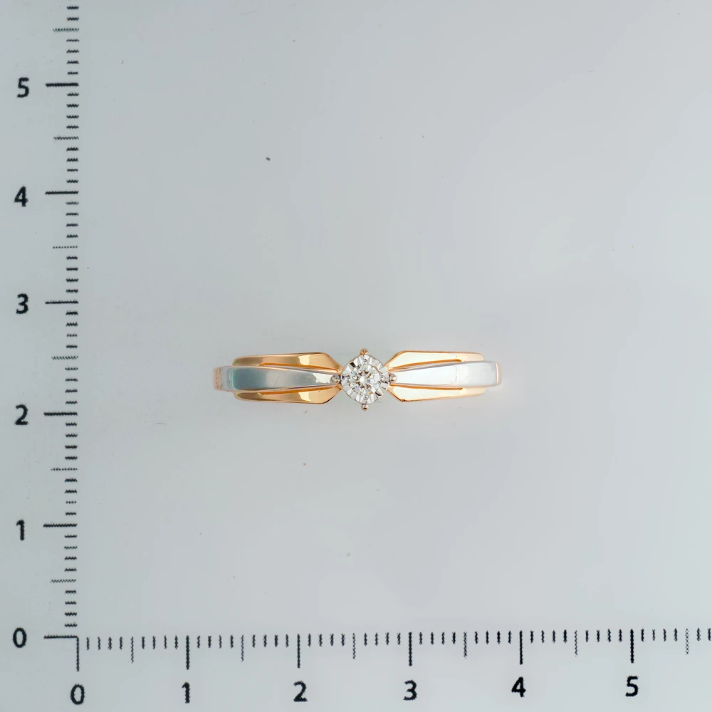 Кольцо с бриллиантом из красного золота 585 пробы