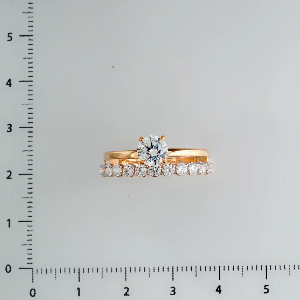 Кольцо с фианитом из красного золота 585 пробы