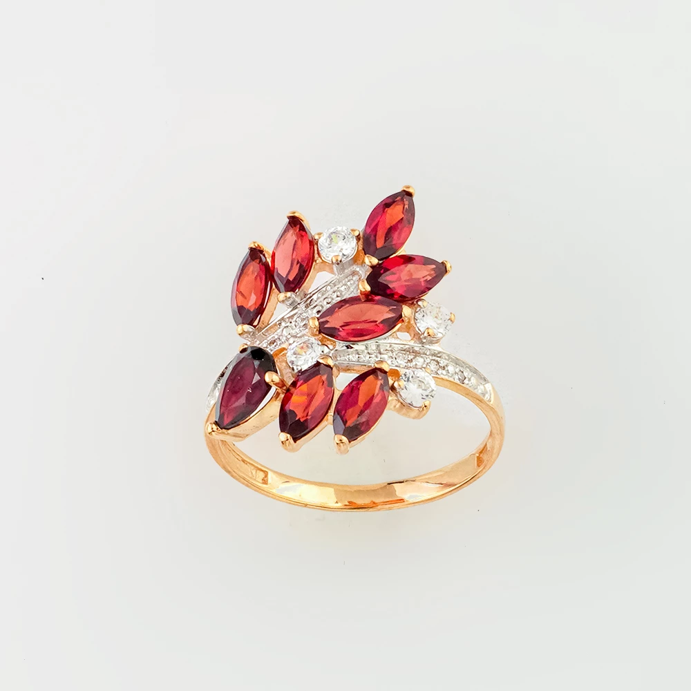 Кольцо с гранатом из красного золота 585 пробы