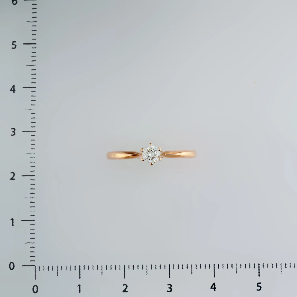 Кольцо с бриллиантом из красного золота 585 пробы