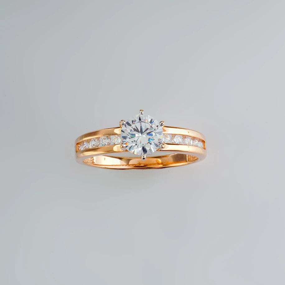 Кольцо с фианитом из красного золота 585 пробы