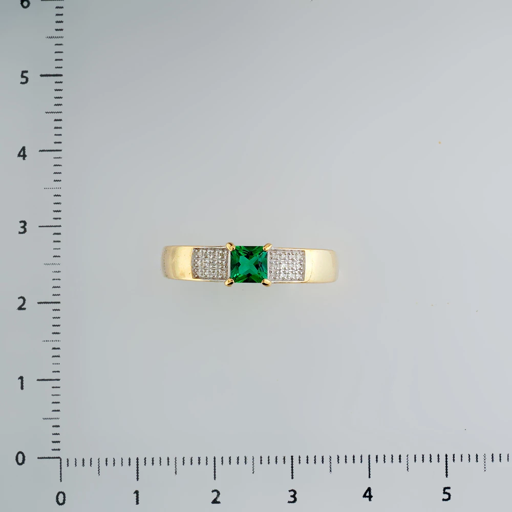 Кольцо с изумрудом синтетическим из желтого золота 585 пробы