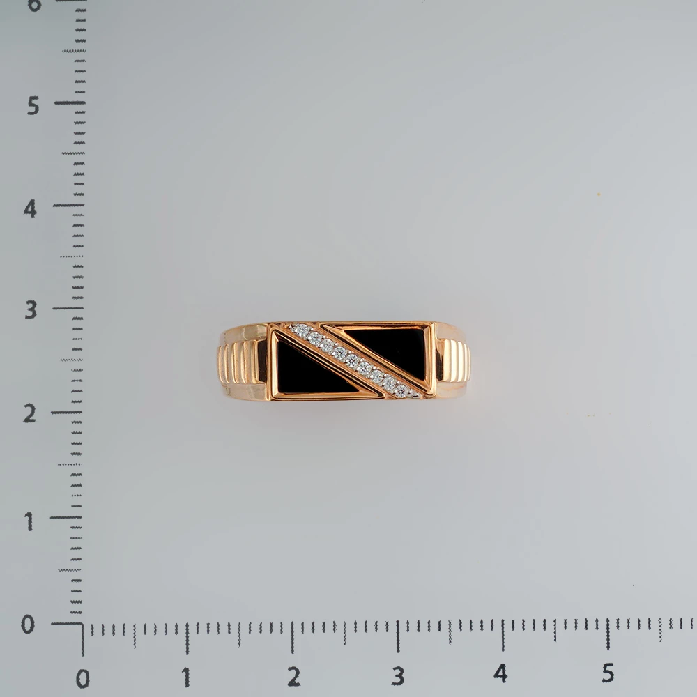 Кольцо с ониксом из красного золота 375 пробы