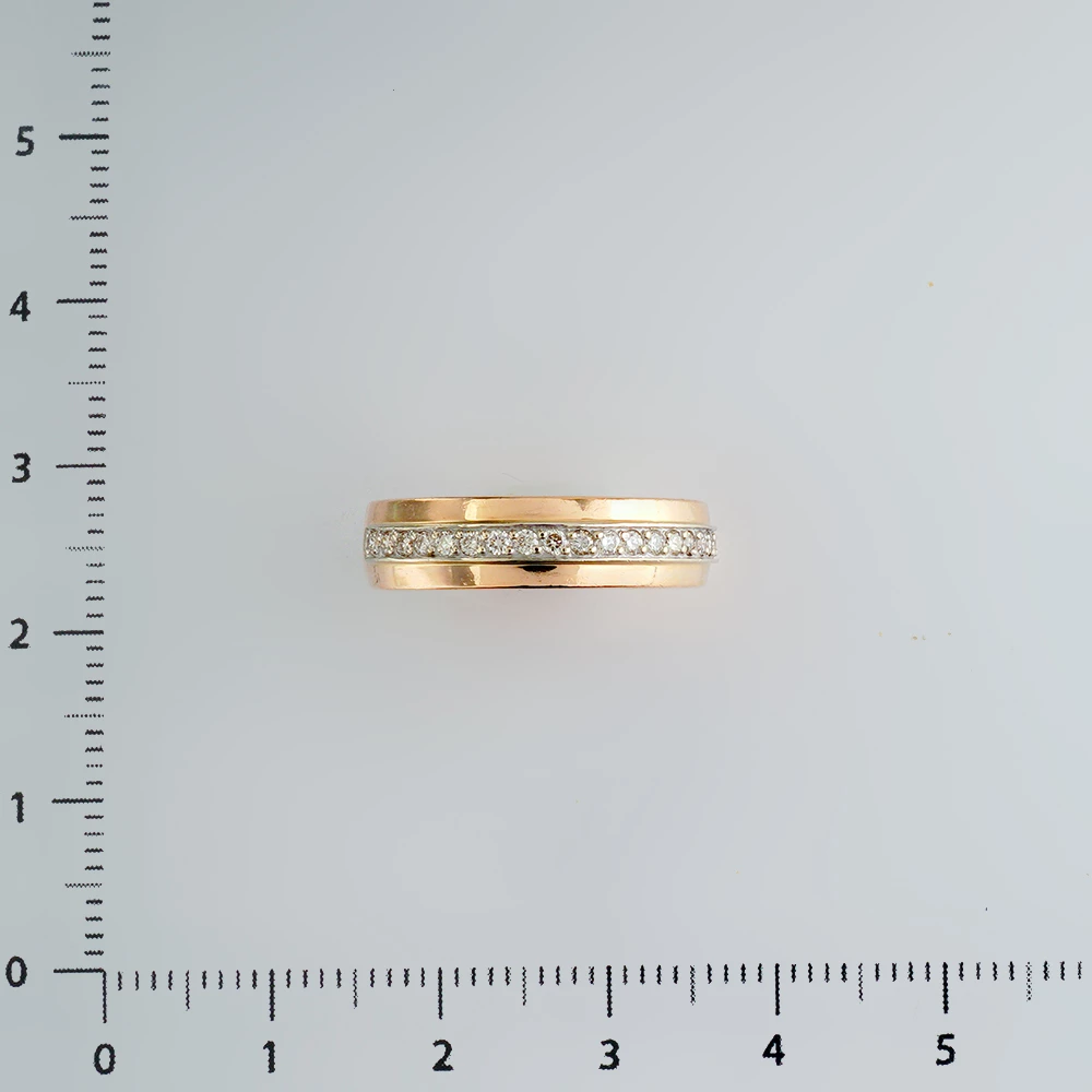 Кольцо с бриллиантом из красного золота 585 пробы