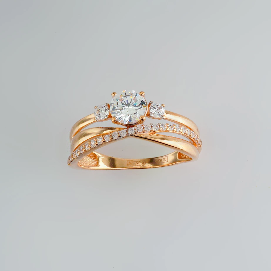 Кольцо с фианитом из красного золота 585 пробы