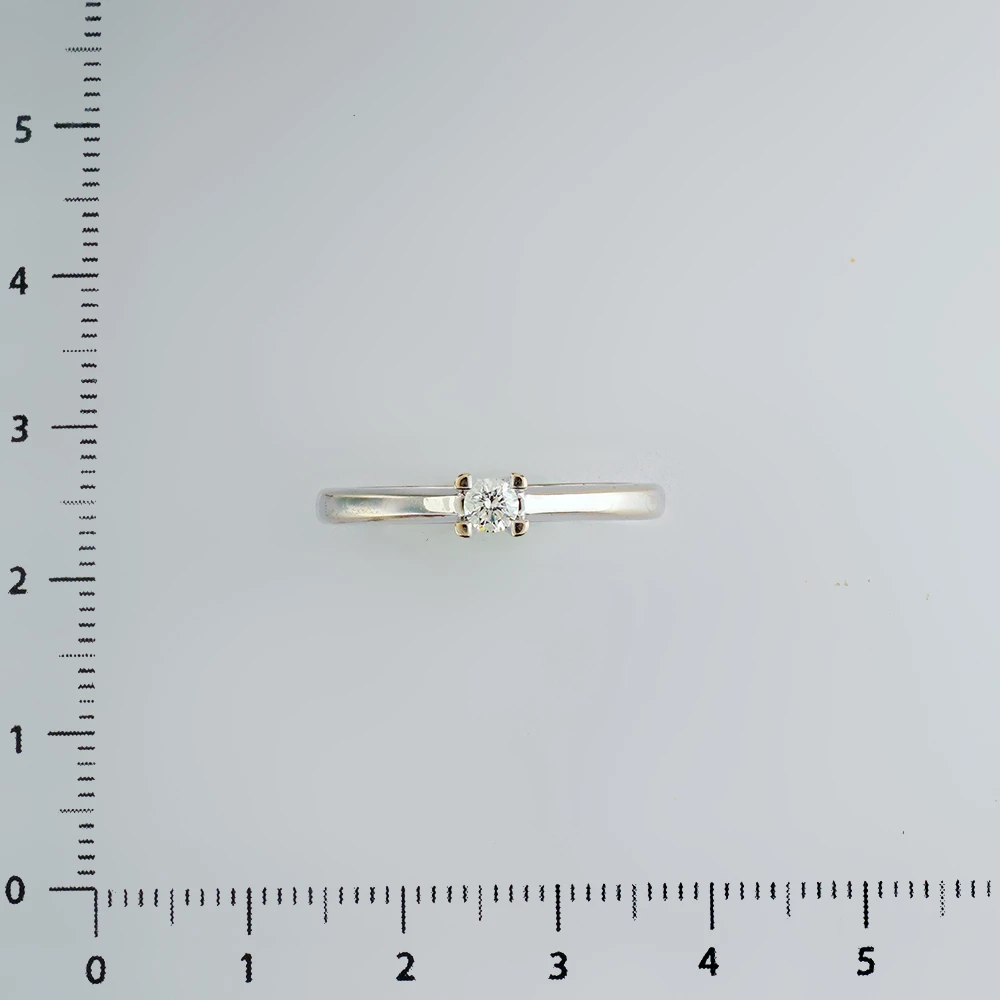 Кольцо с бриллиантом из белого золота 585 пробы