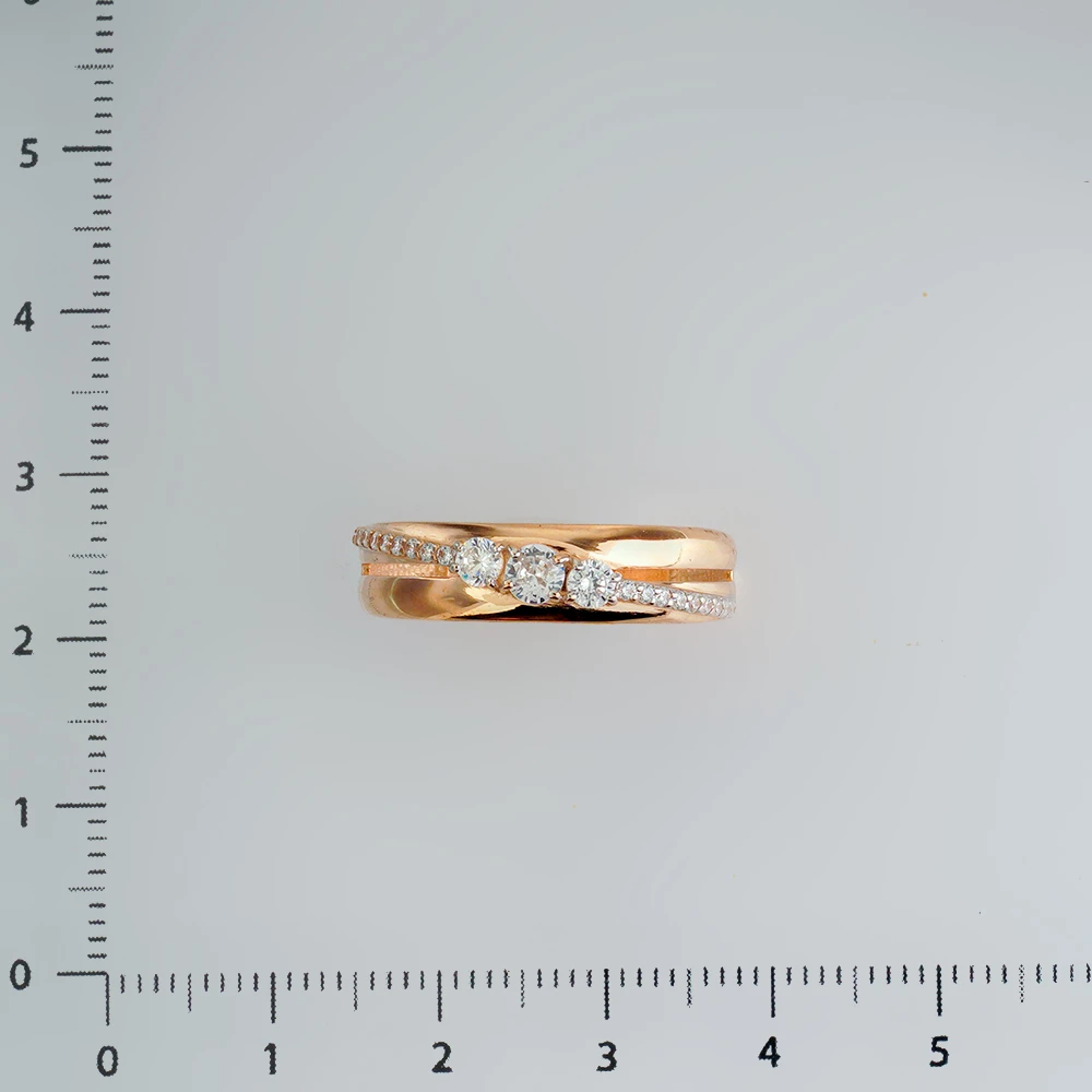 Кольцо с фианитом из красного золота 585 пробы