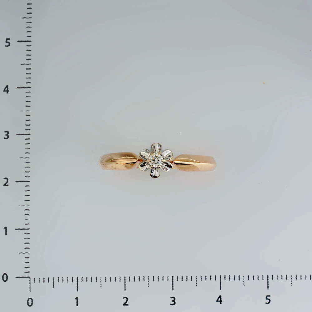 Кольцо с бриллиантом из красного золота 585 пробы