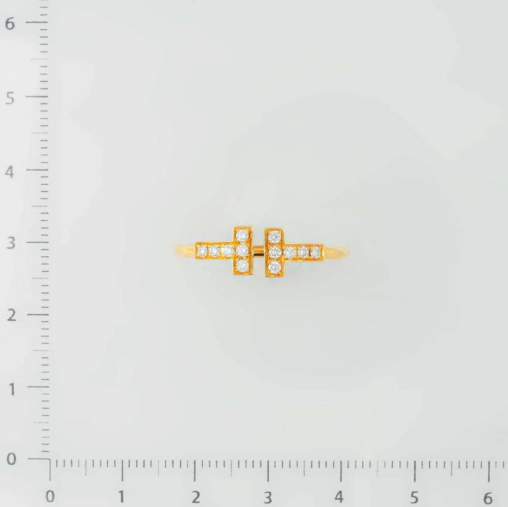 Кольцо с фианитом из желтого золота 750 пробы