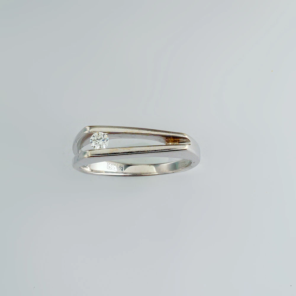 Кольцо с бриллиантом из белого золота 585 пробы