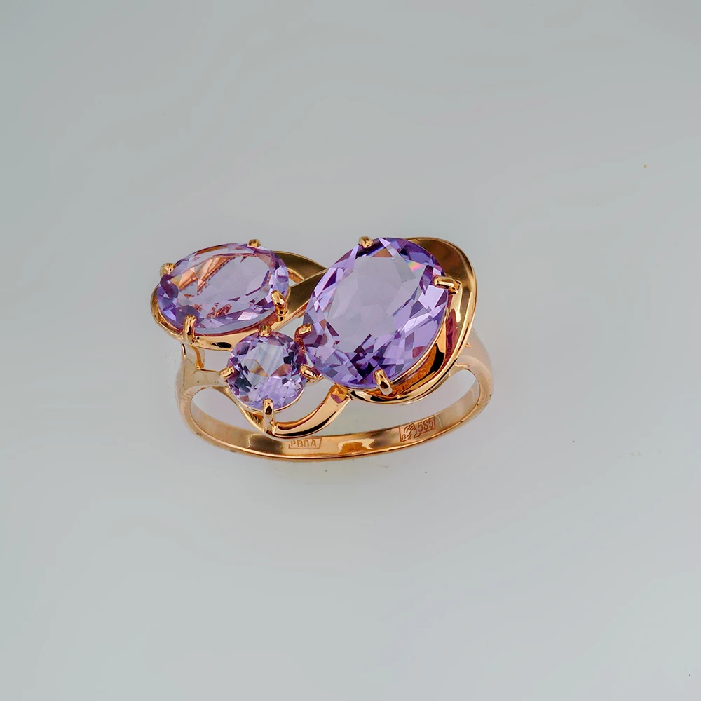 Кольцо с аметистом из красного золота 585 пробы