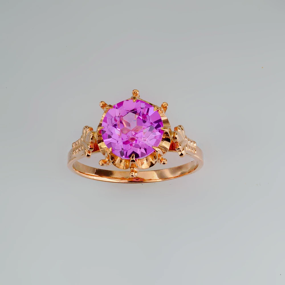 Кольцо с фианитом из красного золота 583 пробы