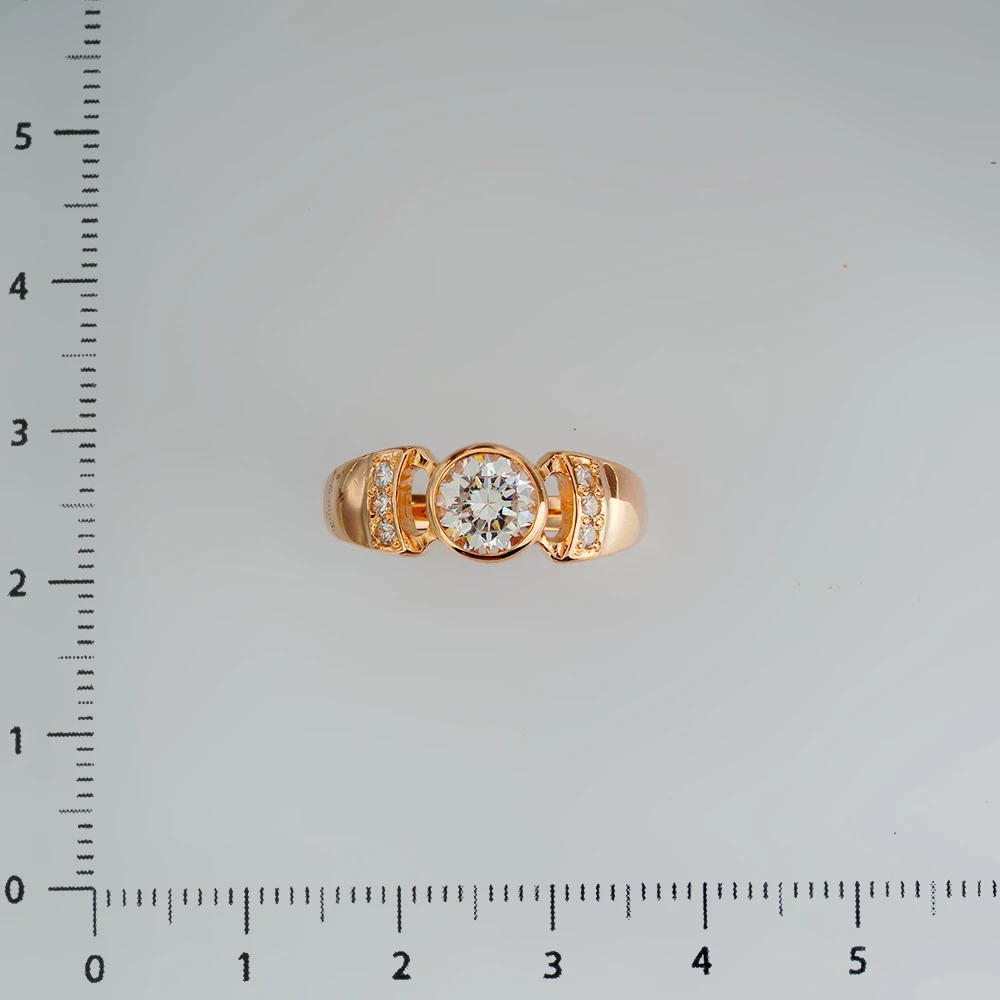 Кольцо с фианитом из красного золота 585 пробы