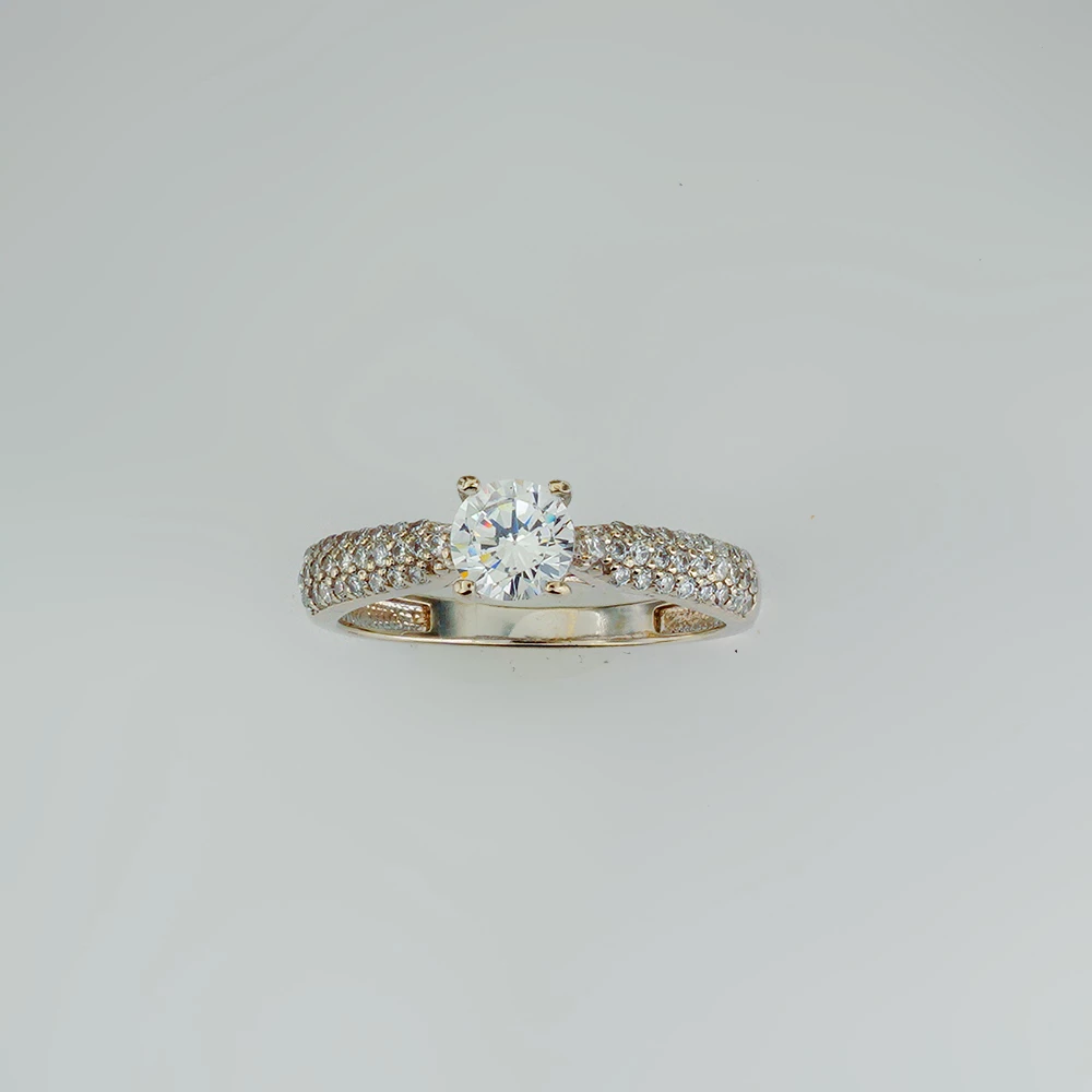 Кольцо с фианитом из белого золота 585 пробы