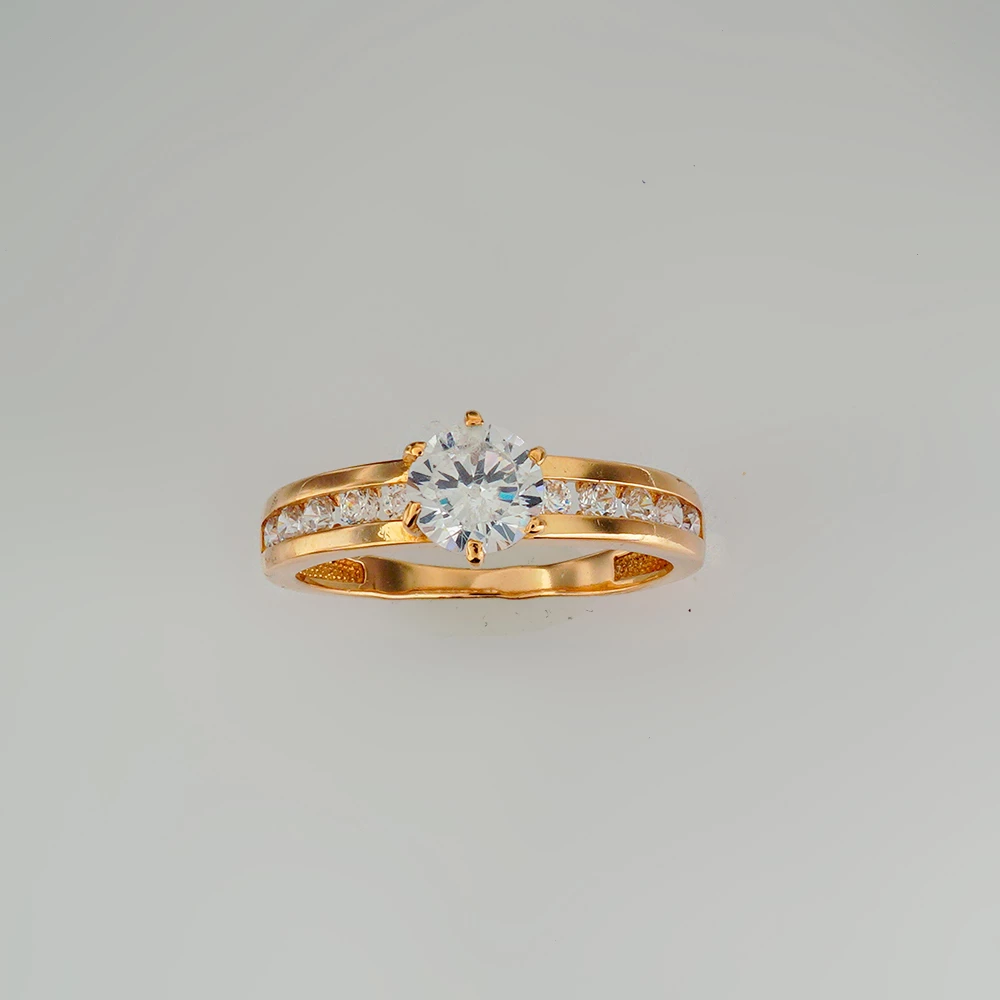 Кольцо с фианитом из красного золота 585 пробы