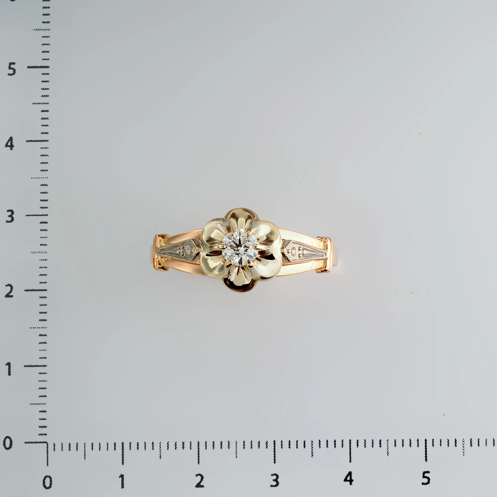 Кольцо с бриллиантом из красного золота 585 пробы