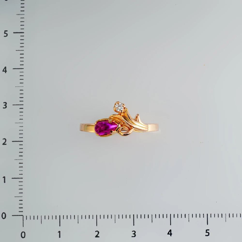 Кольцо с рубином синтетическим из красного золота 585 пробы