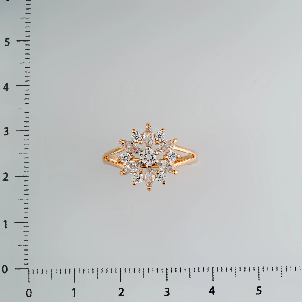 Кольцо с фианитом из красного золота 585 пробы