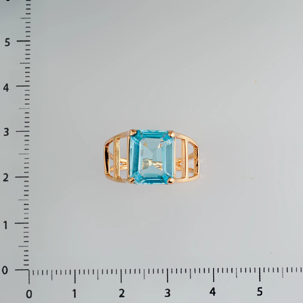 Кольцо с топазом из красного золота 585 пробы