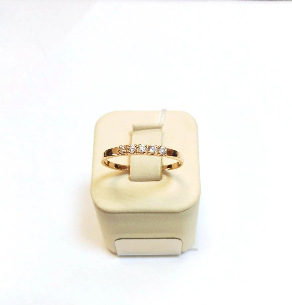 Кольцо с фианитом из красного золота 585 пробы