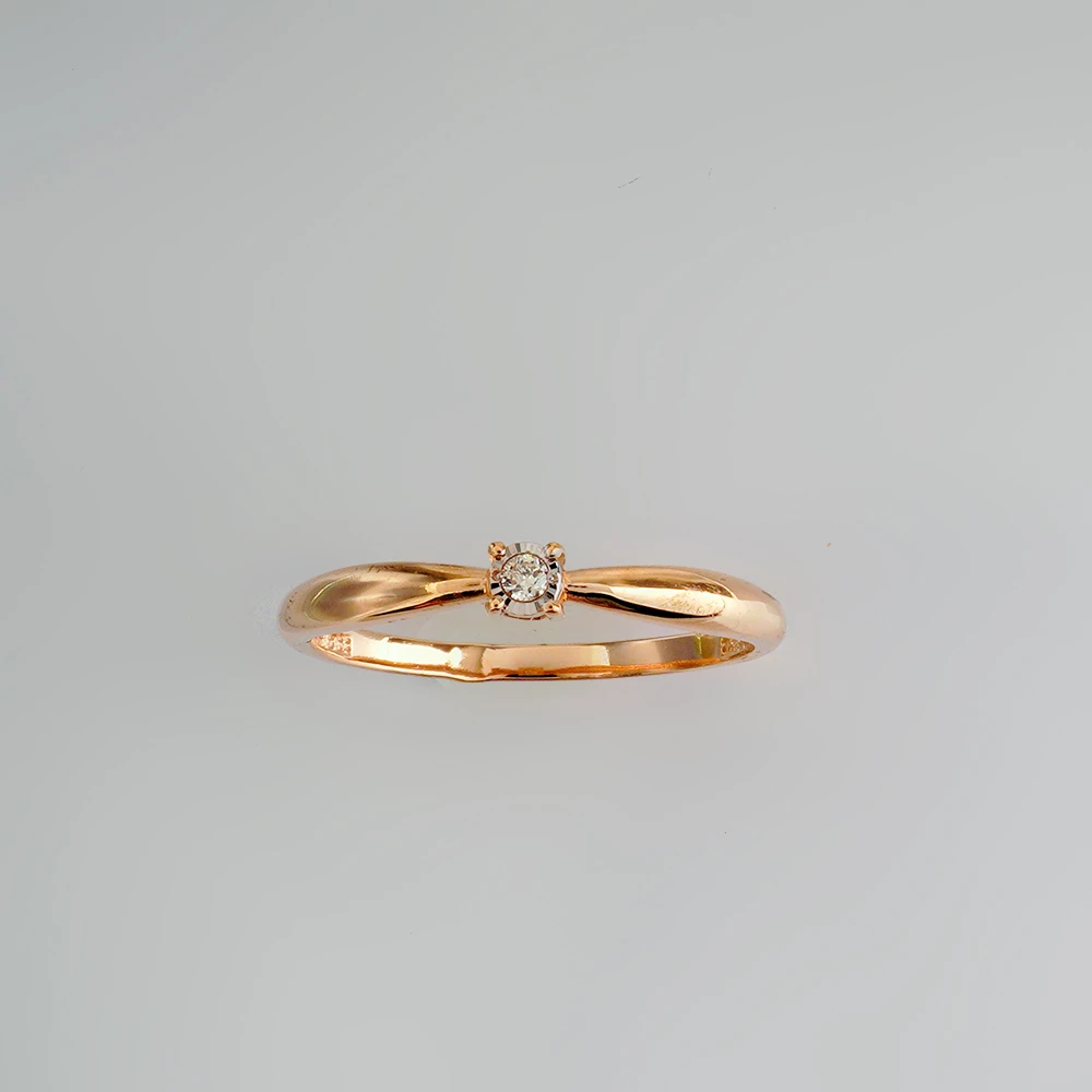 Кольцо с бриллиантом из красного золота 585 пробы